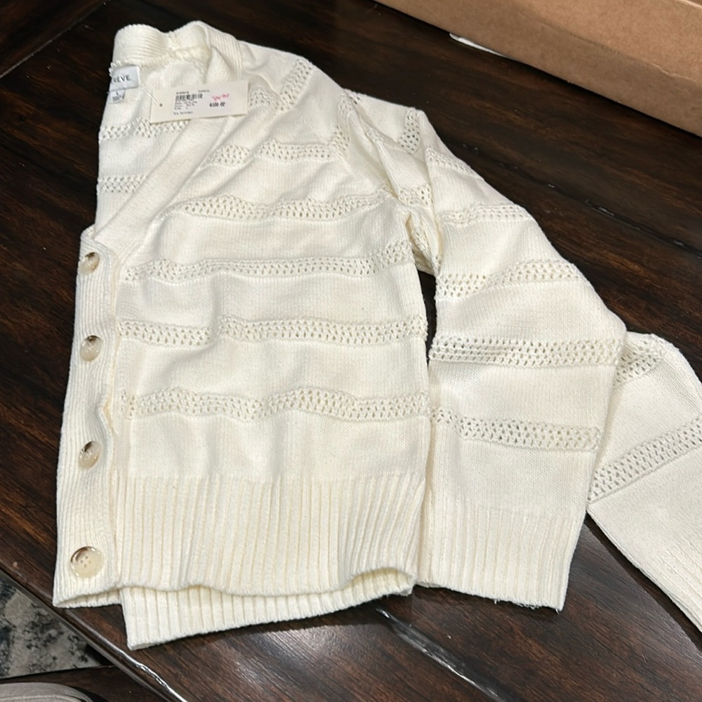 Evereve cream cardigan - NEVER WORN